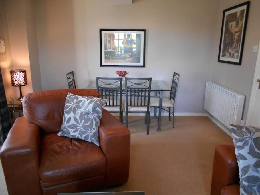 The Granary, Old Corn Mill, Yorkshire Dales Appartement West Burton Buitenkant foto